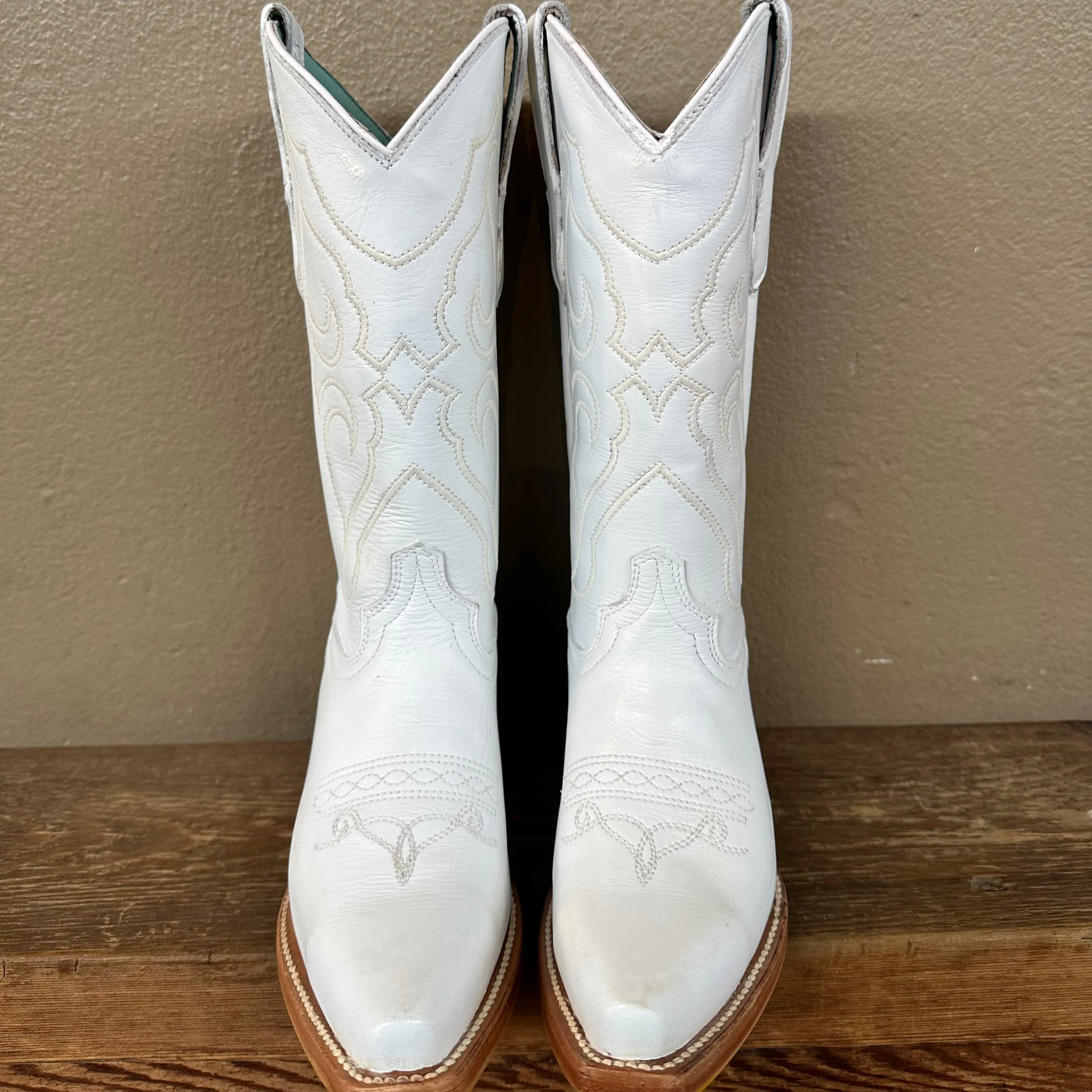 Boot White Snip T0143