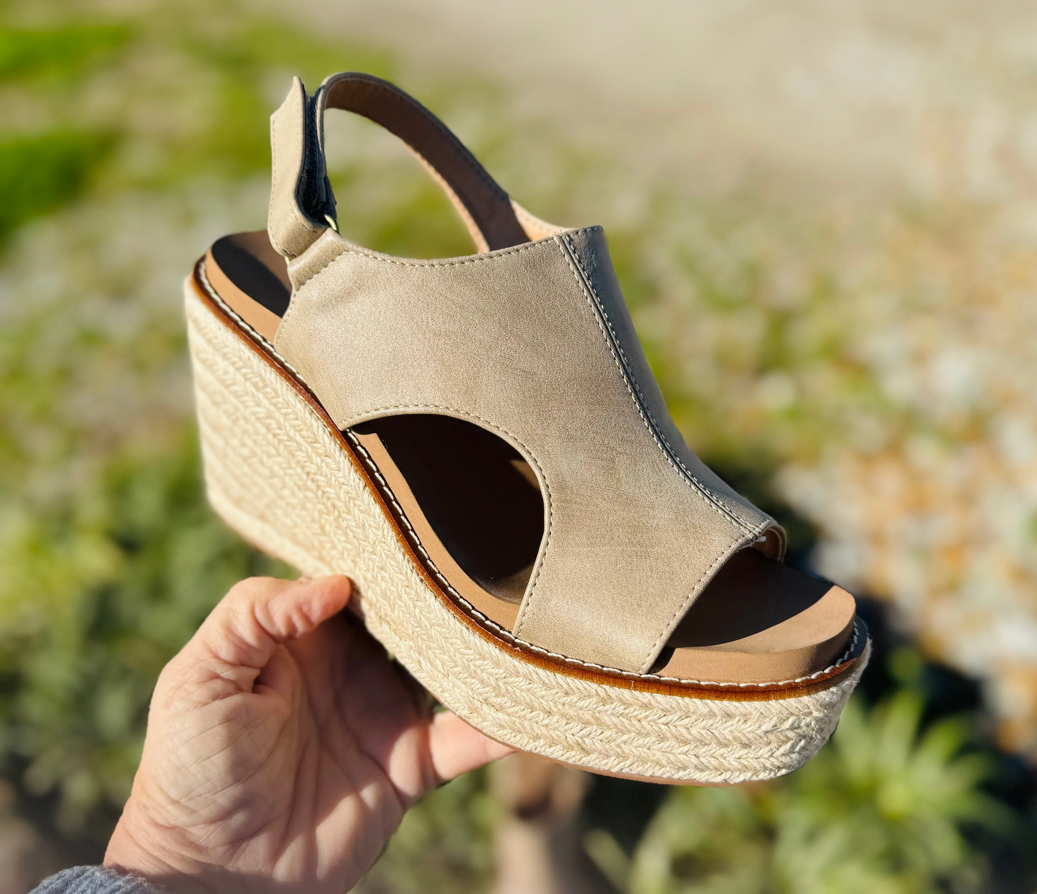 CORKY'S "FREDDIE" IN TAUPE