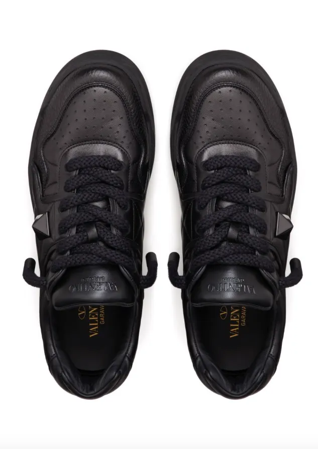 Valentino Garavani ONE STUD XL Low-Top Sneaker in nappa leather